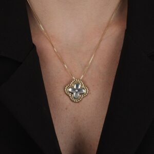 Colar com Pingente Trevo Da Sorte Banhado a Ouro