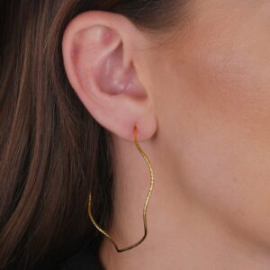 Argola Assimétrica Ouro 24 k